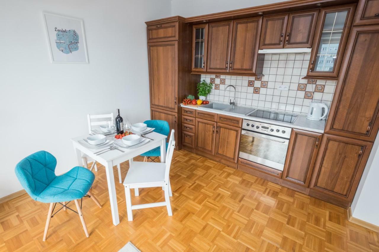 Blue Sky Apartment Warsawa Bagian luar foto